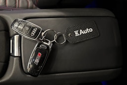 valkoinen Audi RS e-tron GT 2022 kuva 31.