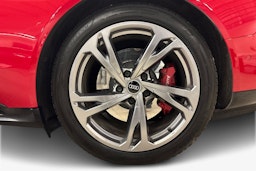 punainen Audi RS e-tron GT 2022 kuva 11.