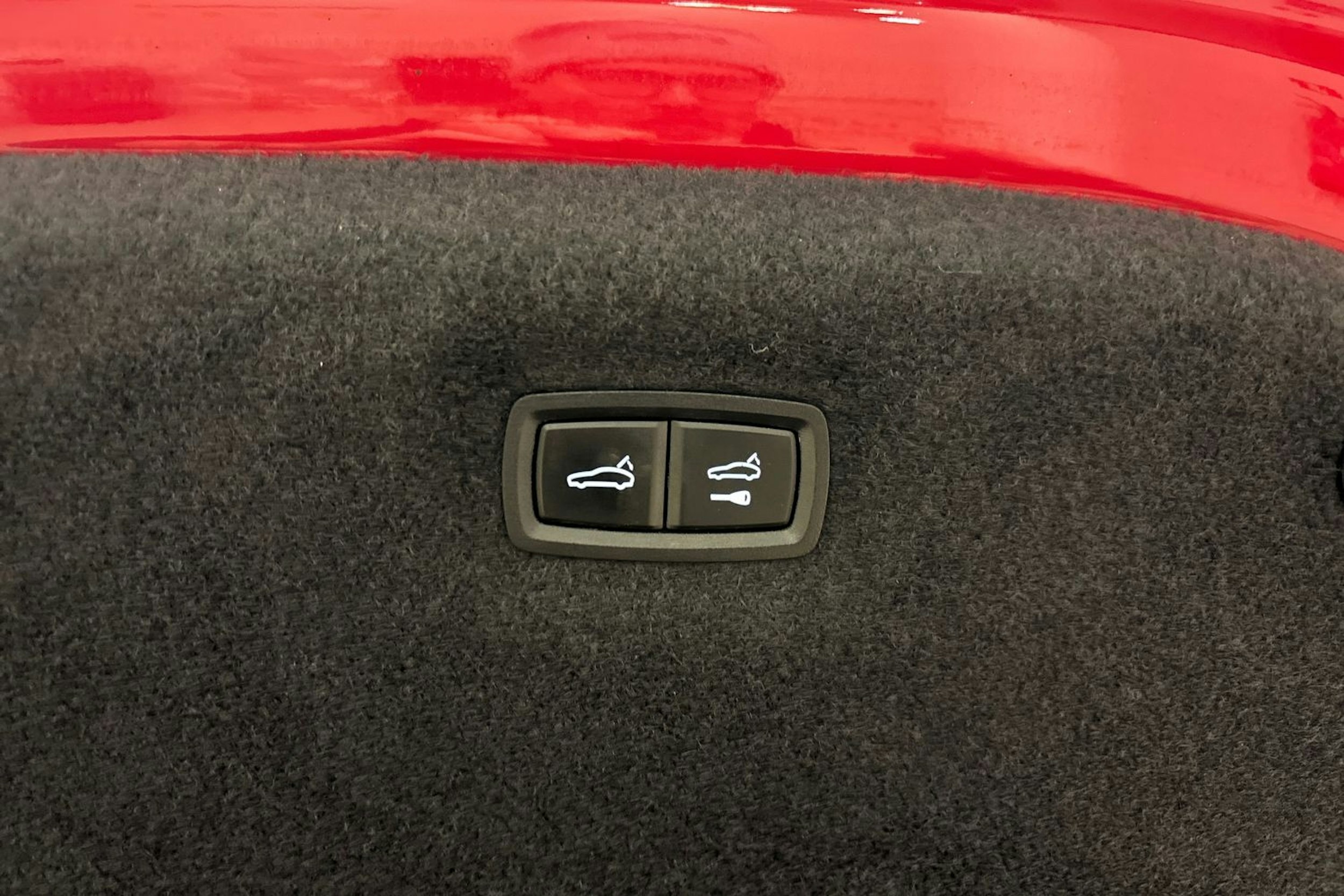 punainen Audi RS e-tron GT 2022 kuva 15.