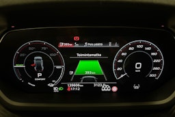 punainen Audi RS e-tron GT 2022 kuva 21.