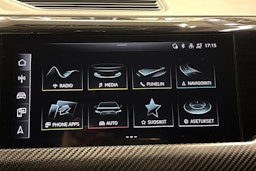 punainen Audi RS e-tron GT 2022 kuva 25.