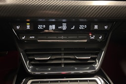 punainen Audi RS e-tron GT 2022 kuva 27.