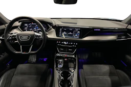 musta Audi RS e-tron GT 2022 kuva 7.