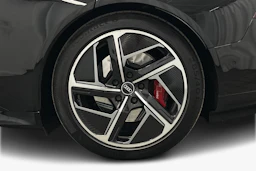 musta Audi RS e-tron GT 2022 kuva 9.