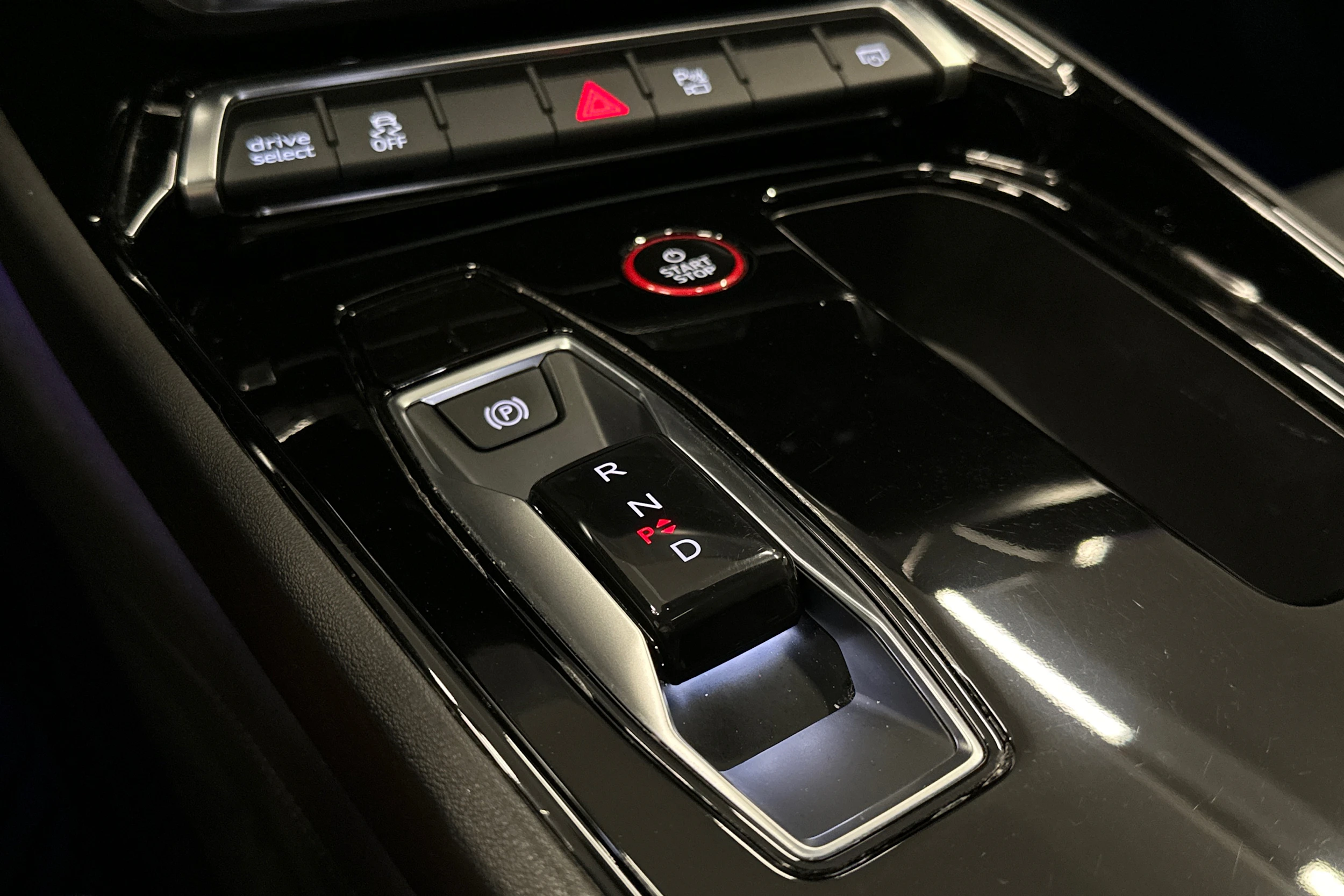 musta Audi RS e-tron GT 2022 kuva 34.