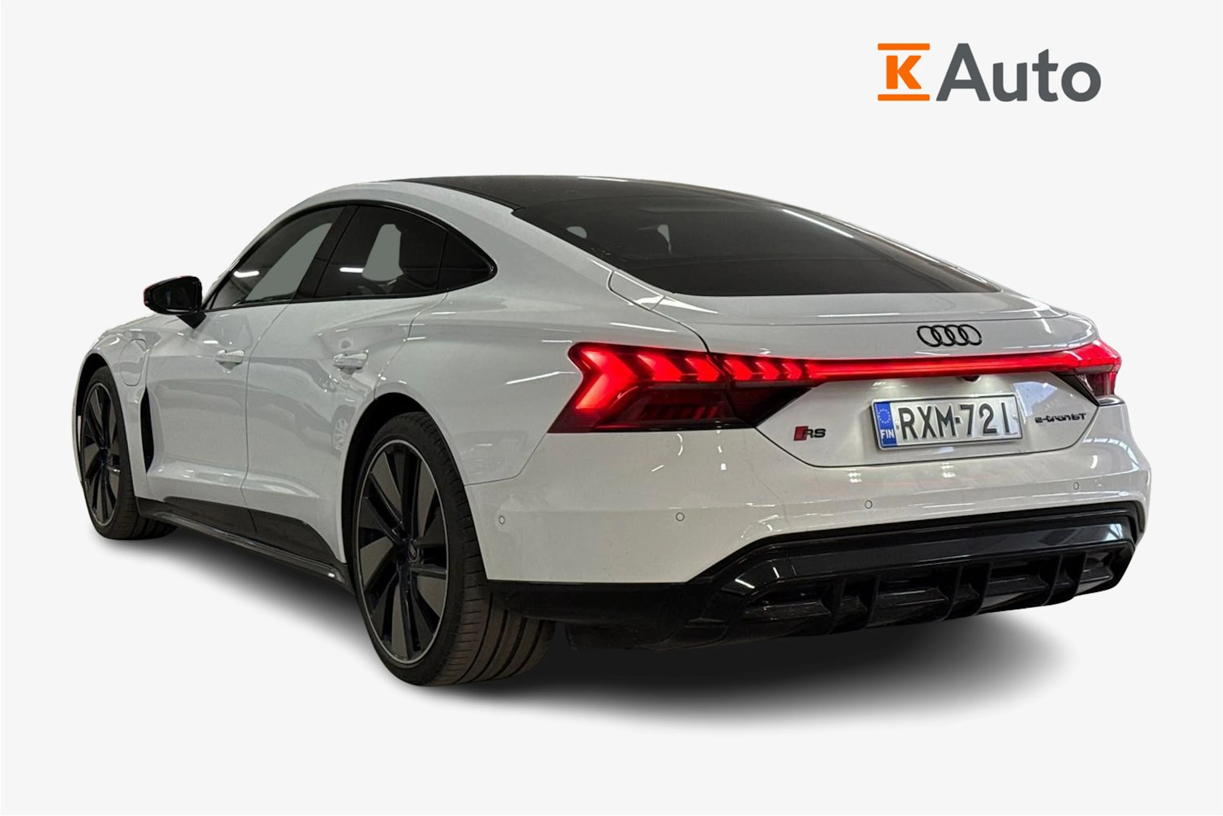 valkoinen Audi RS e-tron GT 2022 kuva 2.