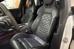 valkoinen Audi RS e-tron GT 2022 kuva 4.