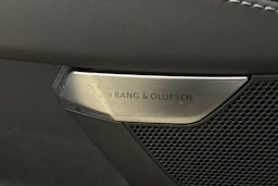 valkoinen Audi RS e-tron GT 2022 kuva 26.