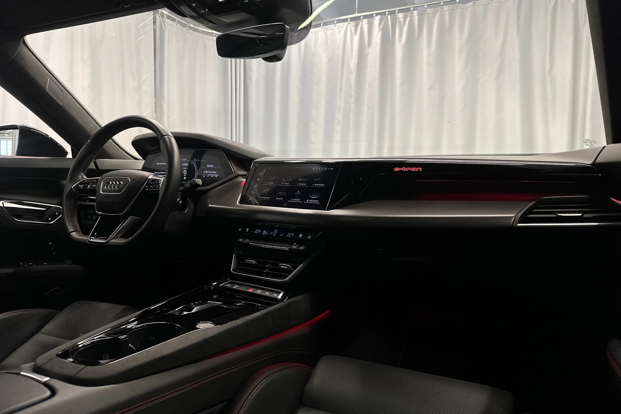 musta Audi RS e-tron GT 2022 kuva 18.