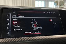 musta Audi RS e-tron GT 2022 kuva 28.