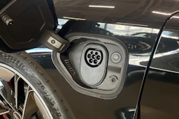 met. musta Audi RS e-tron GT 2022 kuva 36.