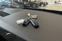 met. musta Audi RS e-tron GT 2022 kuva 38.