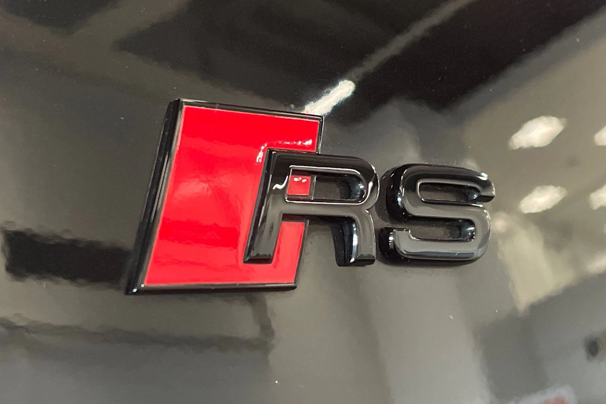 met. musta Audi RS e-tron GT 2022 kuva 39.