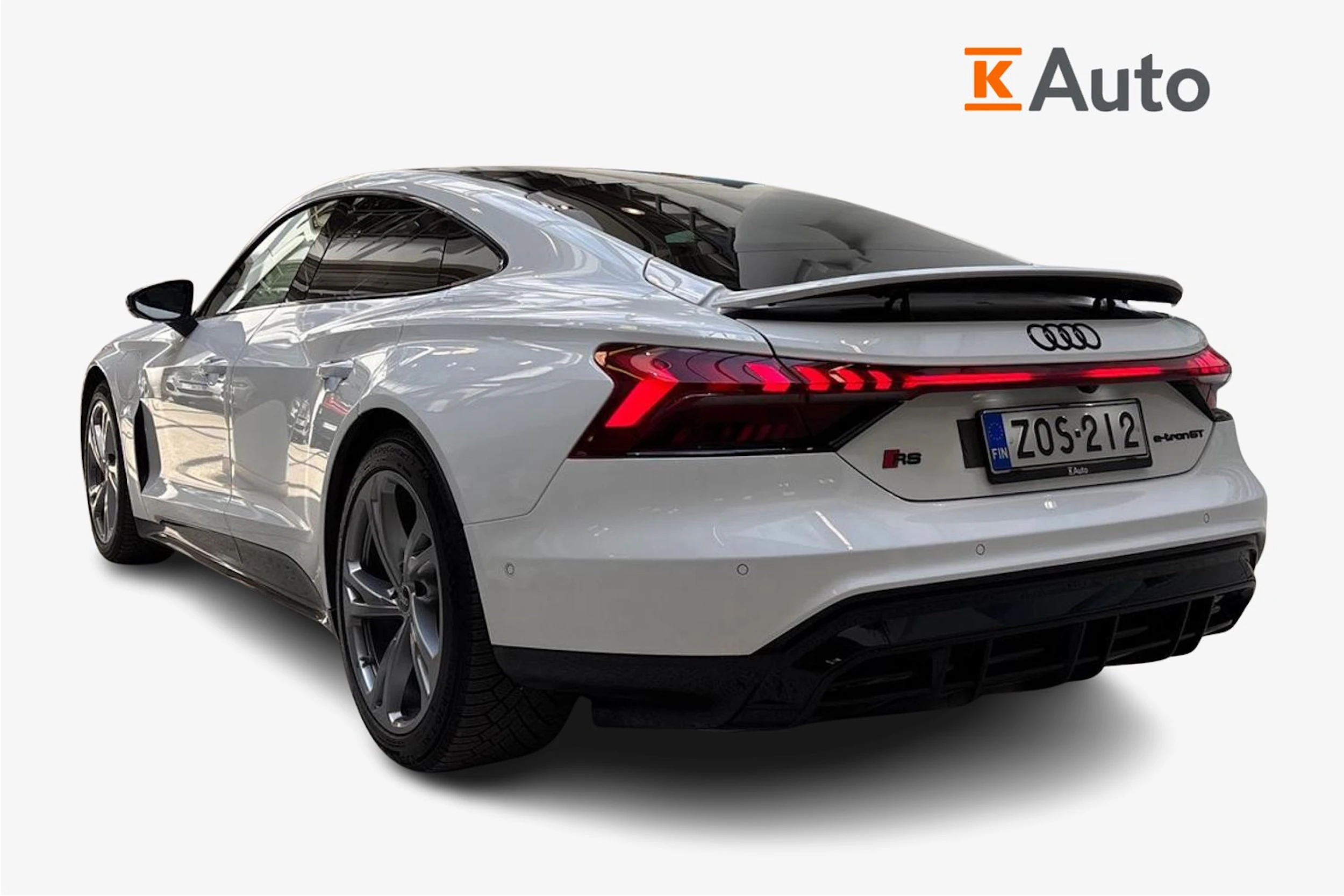 valkoinen Audi RS e-tron GT 2022 kuva 2.