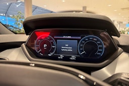 punainen Audi RS e-tron GT 2025 kuva 15.