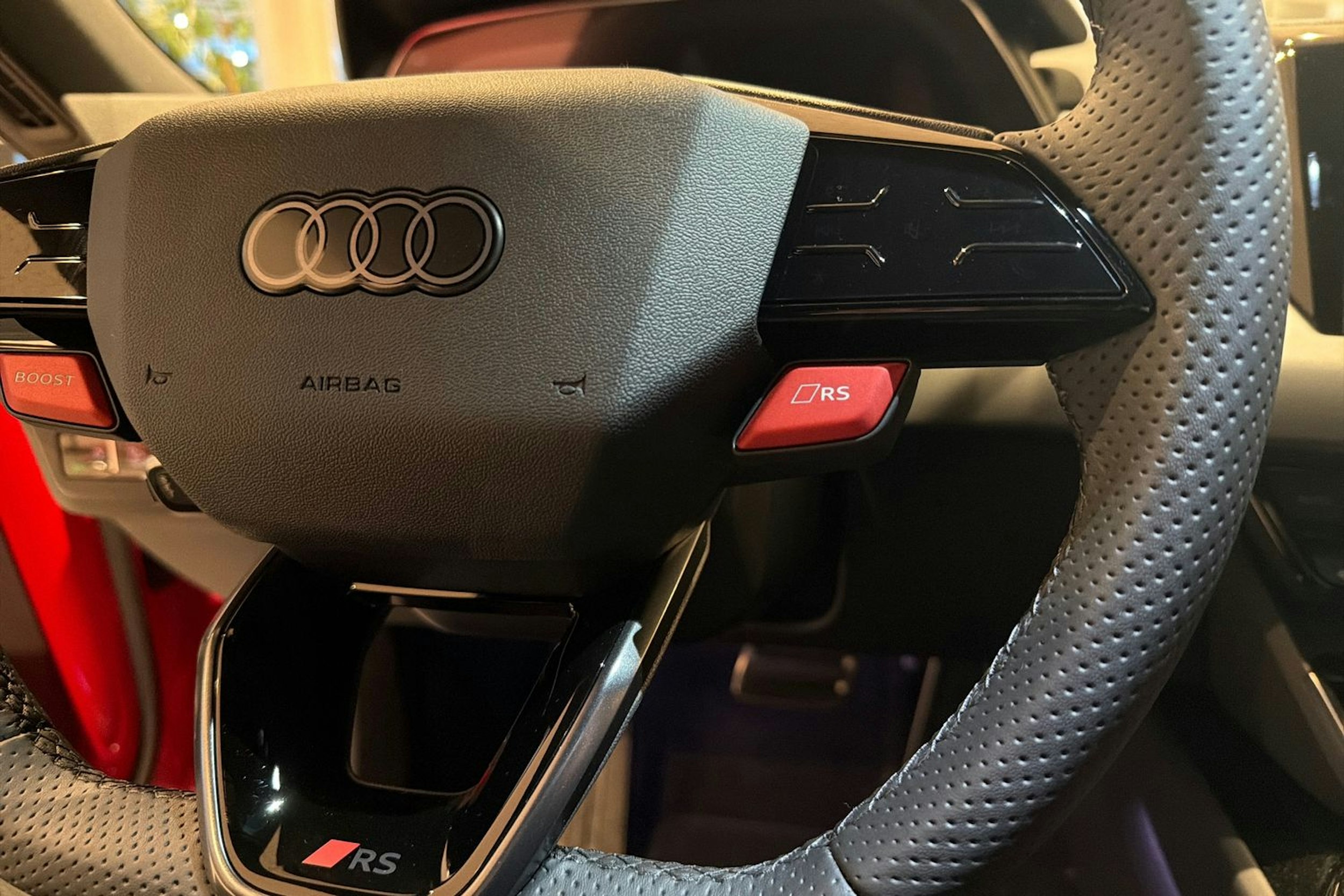 punainen Audi RS e-tron GT 2025 kuva 19.