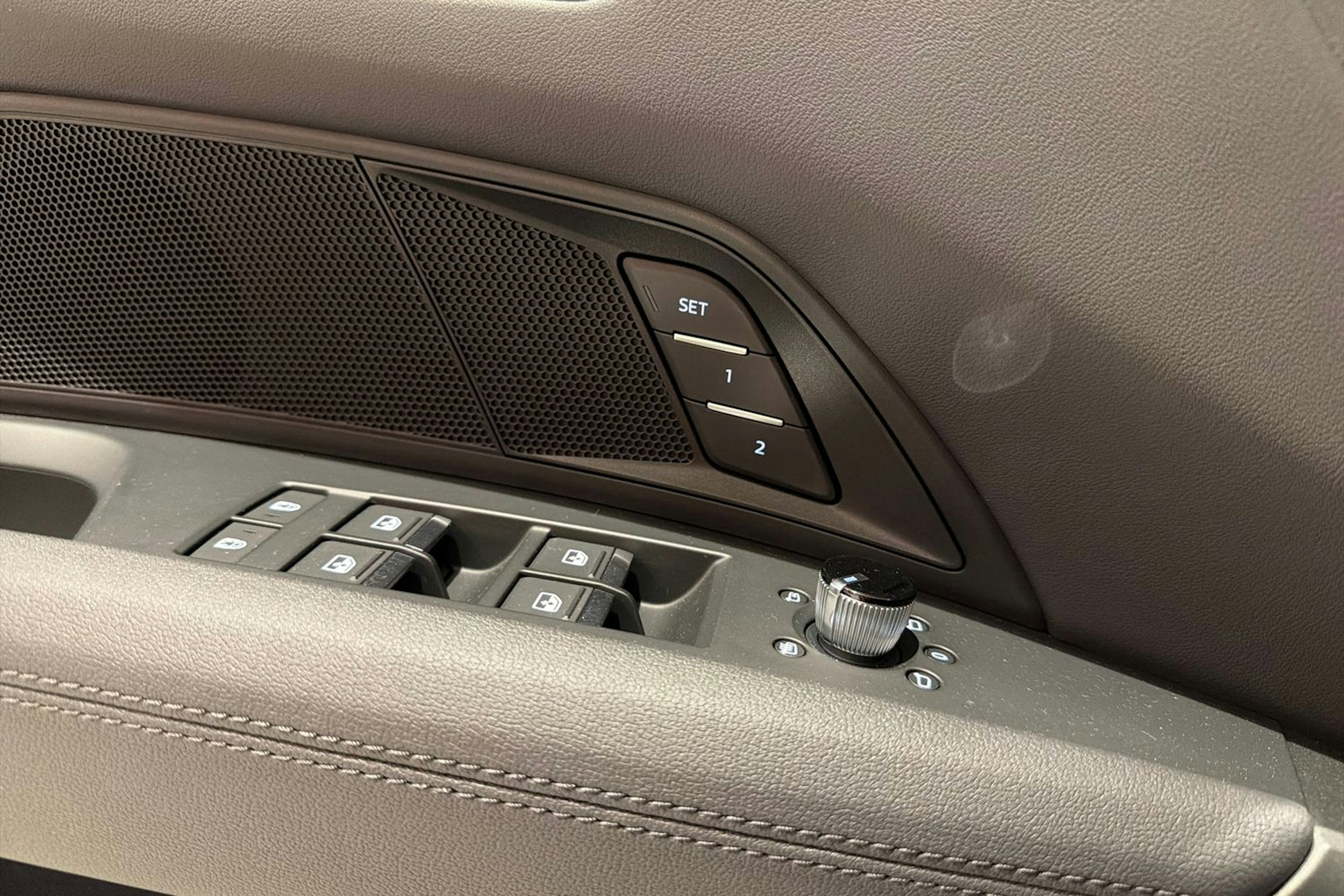 punainen Audi RS e-tron GT 2025 kuva 21.