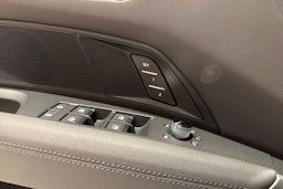 punainen Audi RS e-tron GT 2025 kuva 21.