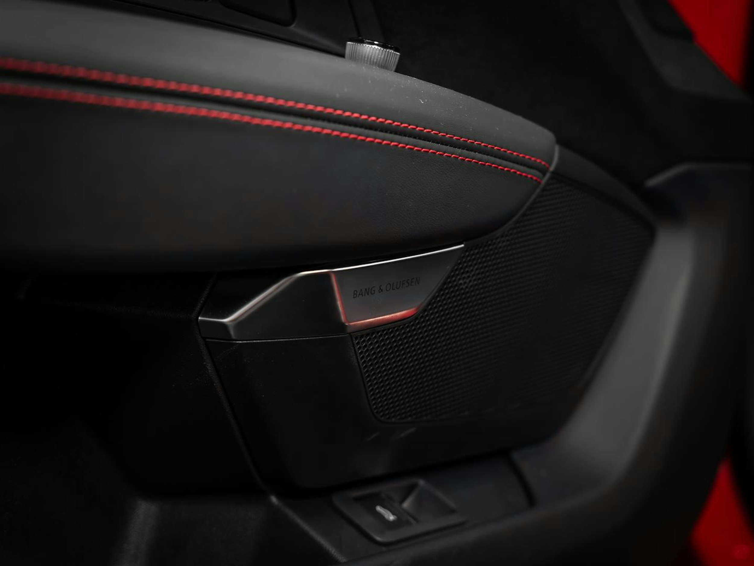 punainen Audi RS e-tron GT 2025 kuva 28.