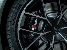 vihreä Audi RS e-tron GT 2025 kuva 6.