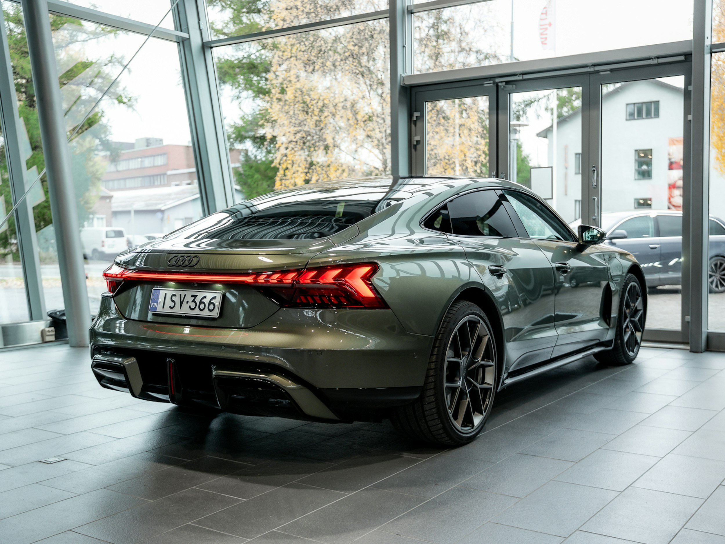 vihreä Audi RS e-tron GT 2025 kuva 9.