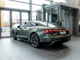 vihreä Audi RS e-tron GT 2025 kuva 10.