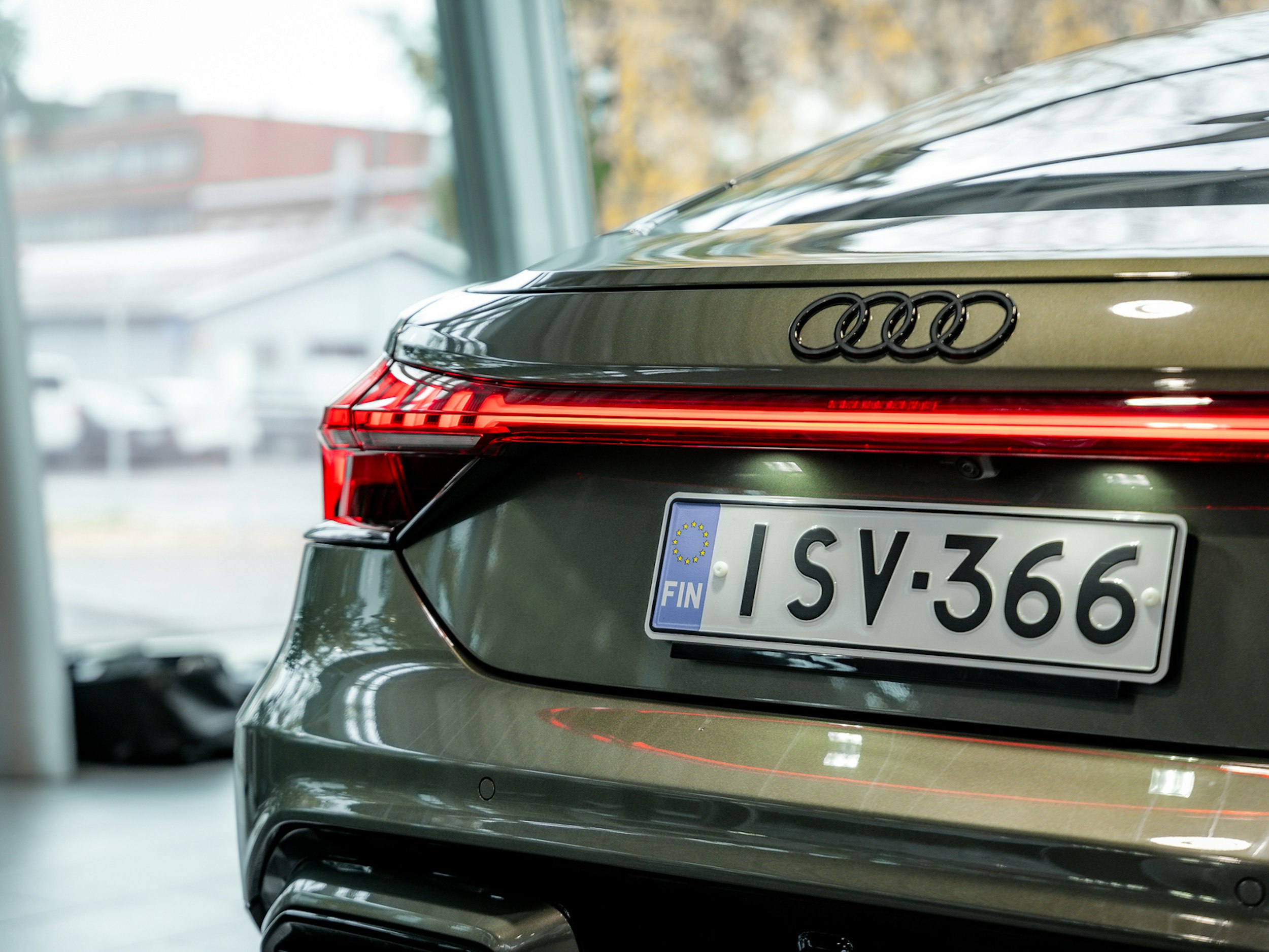 vihreä Audi RS e-tron GT 2025 kuva 11.