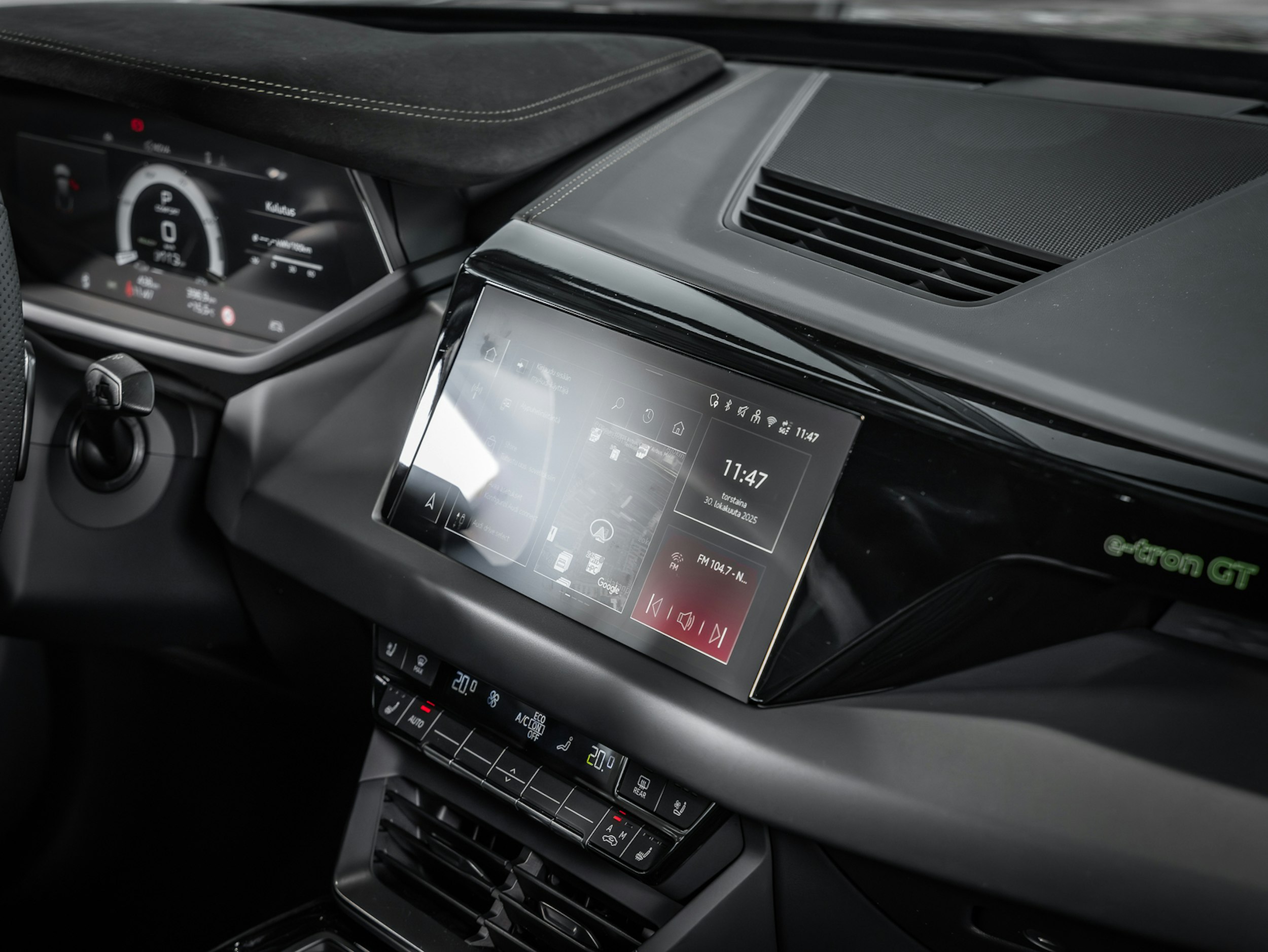 vihreä Audi RS e-tron GT 2025 kuva 16.