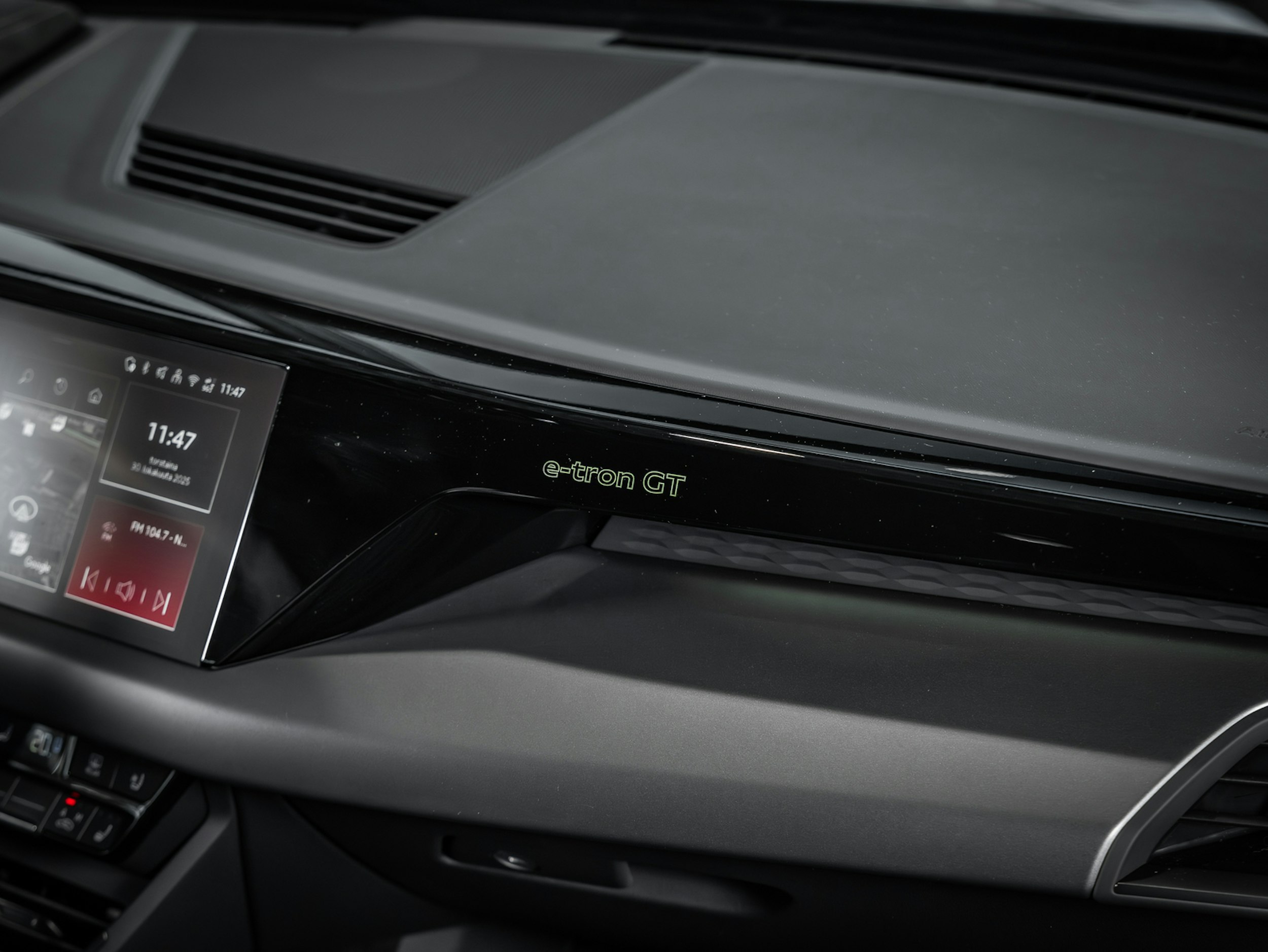 vihreä Audi RS e-tron GT 2025 kuva 17.