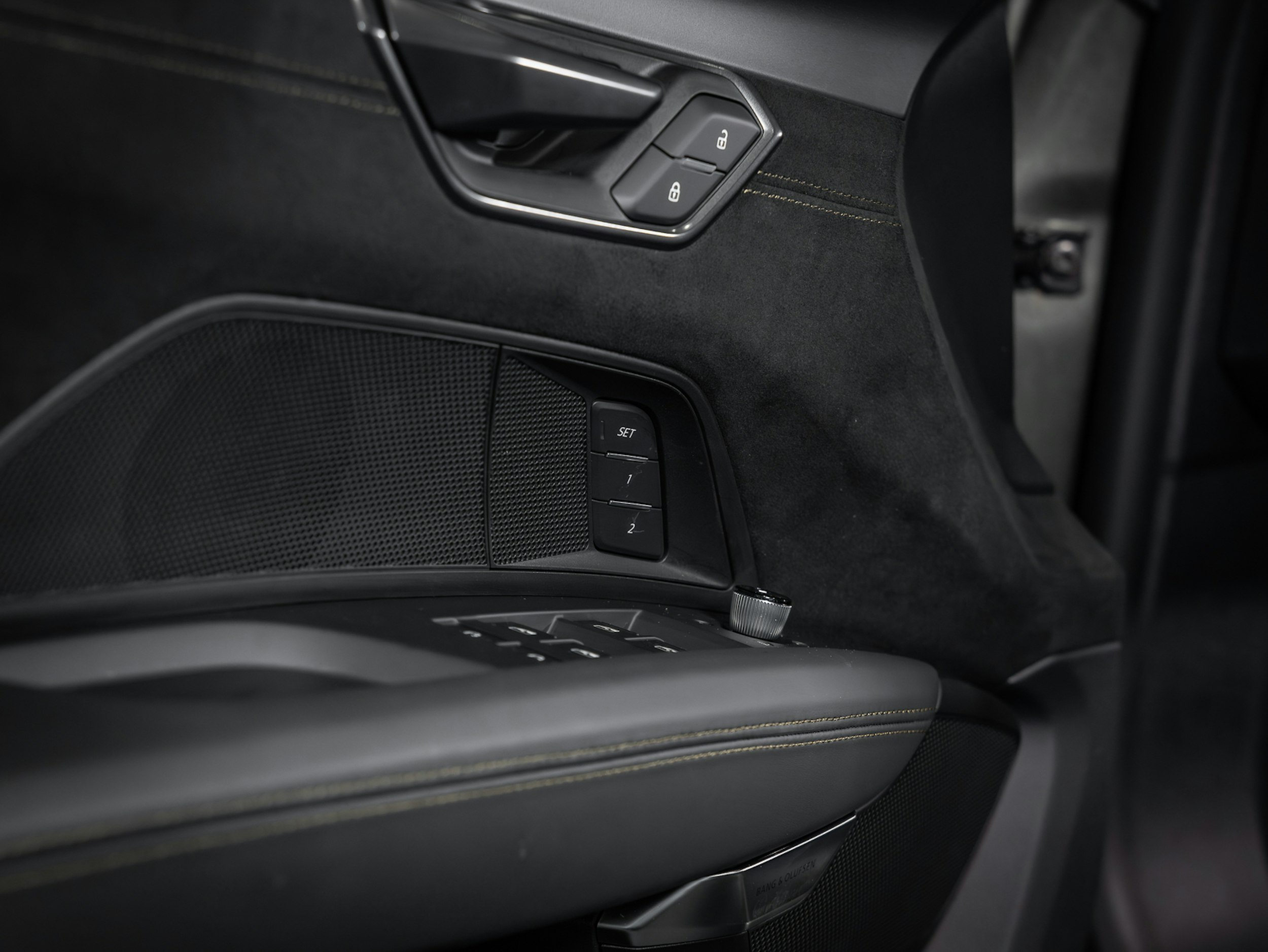 vihreä Audi RS e-tron GT 2025 kuva 25.