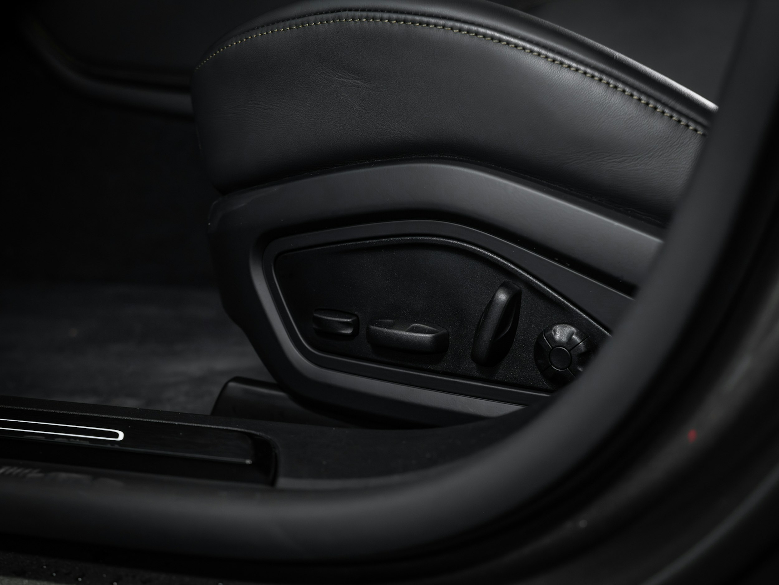 vihreä Audi RS e-tron GT 2025 kuva 28.