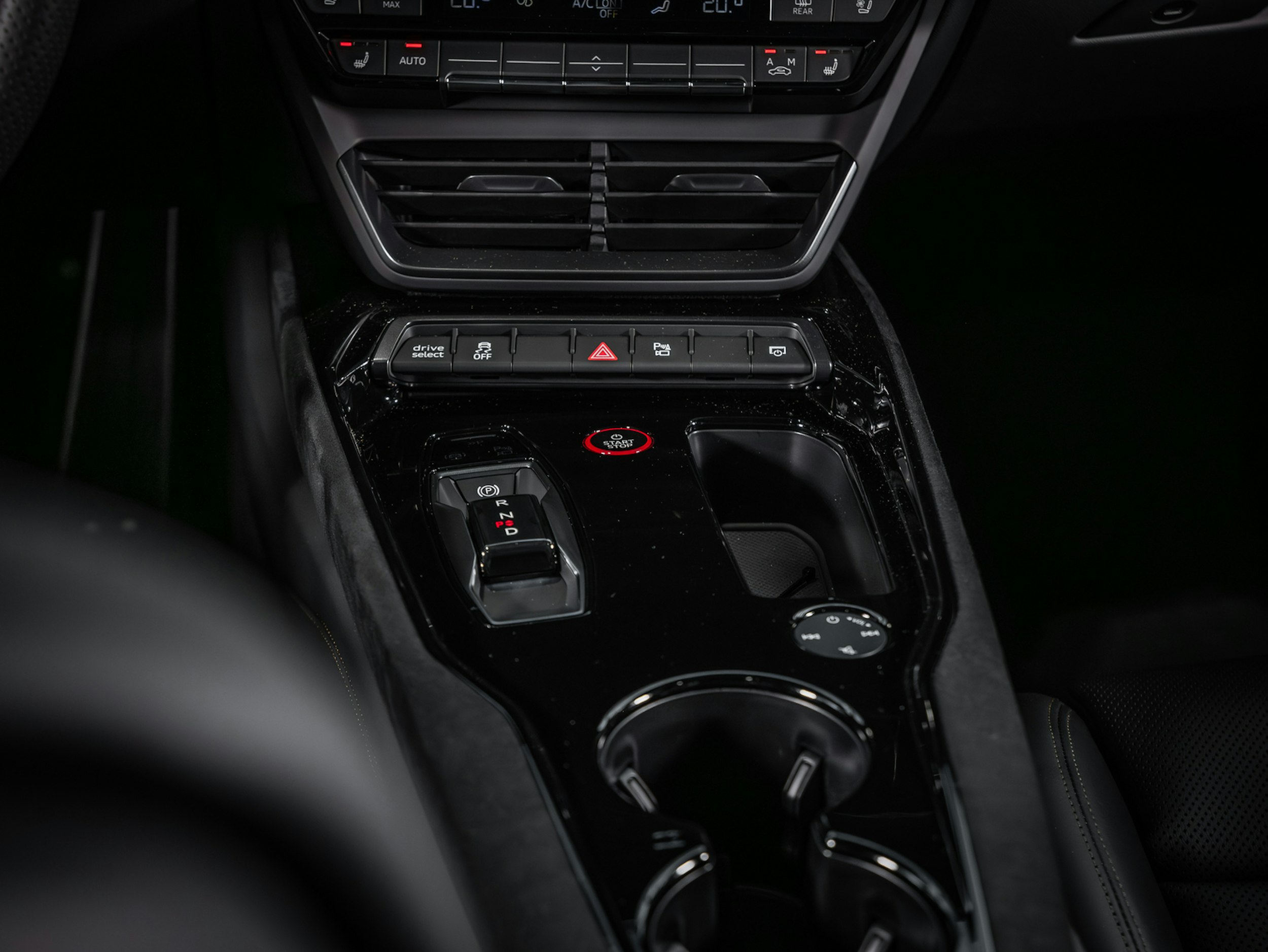 vihreä Audi RS e-tron GT 2025 kuva 30.