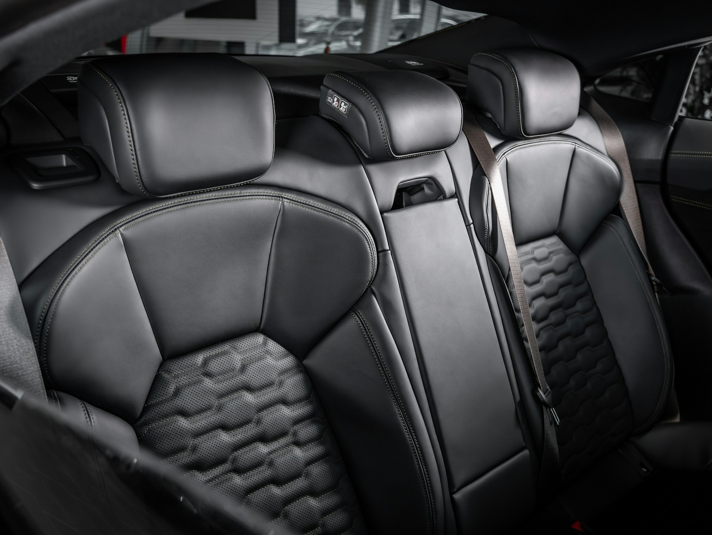 vihreä Audi RS e-tron GT 2025 kuva 33.