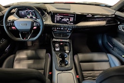 harmaa Audi RS e-tron GT 2025 kuva 7.