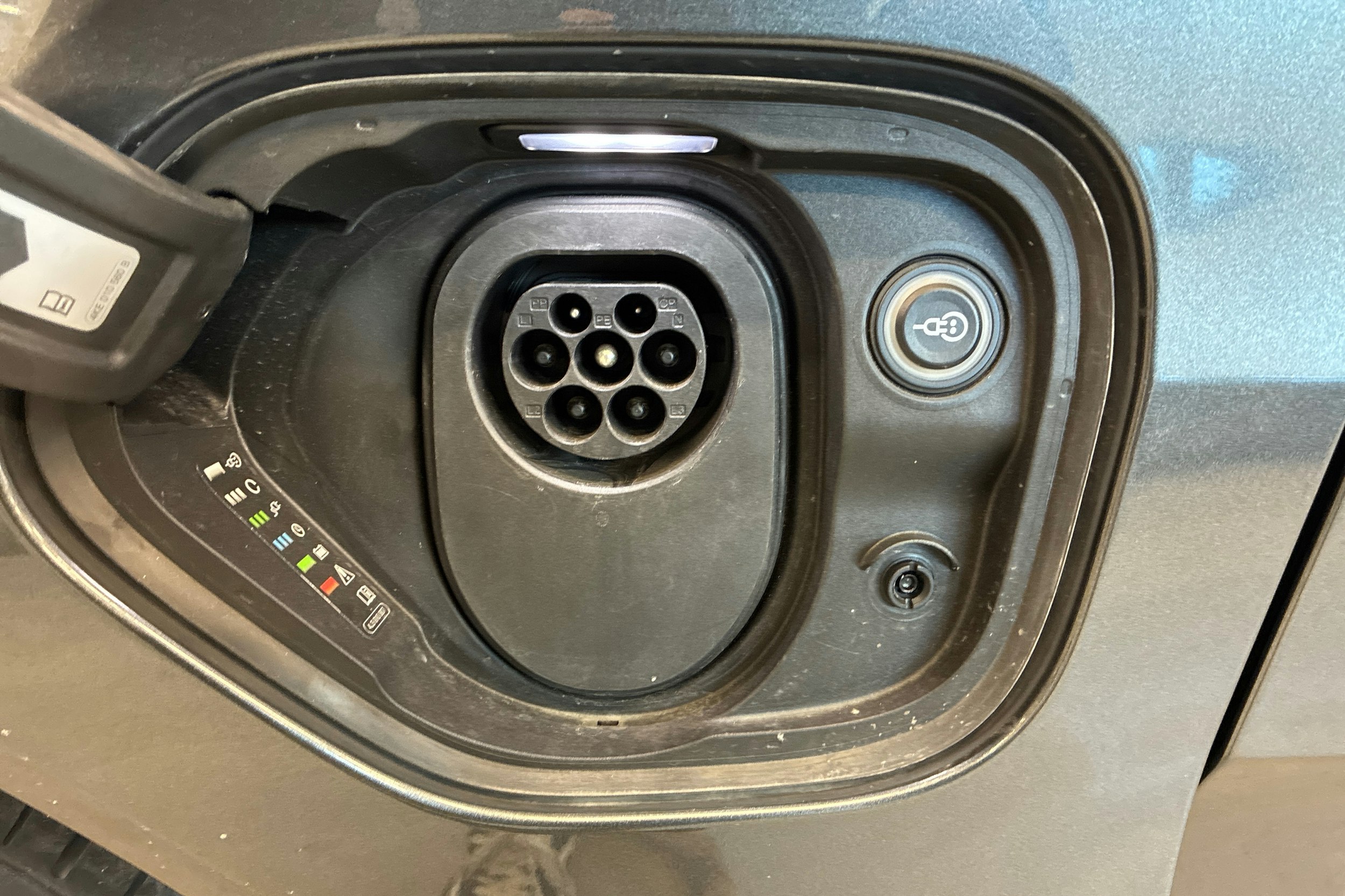 harmaa Audi RS e-tron GT 2025 kuva 14.