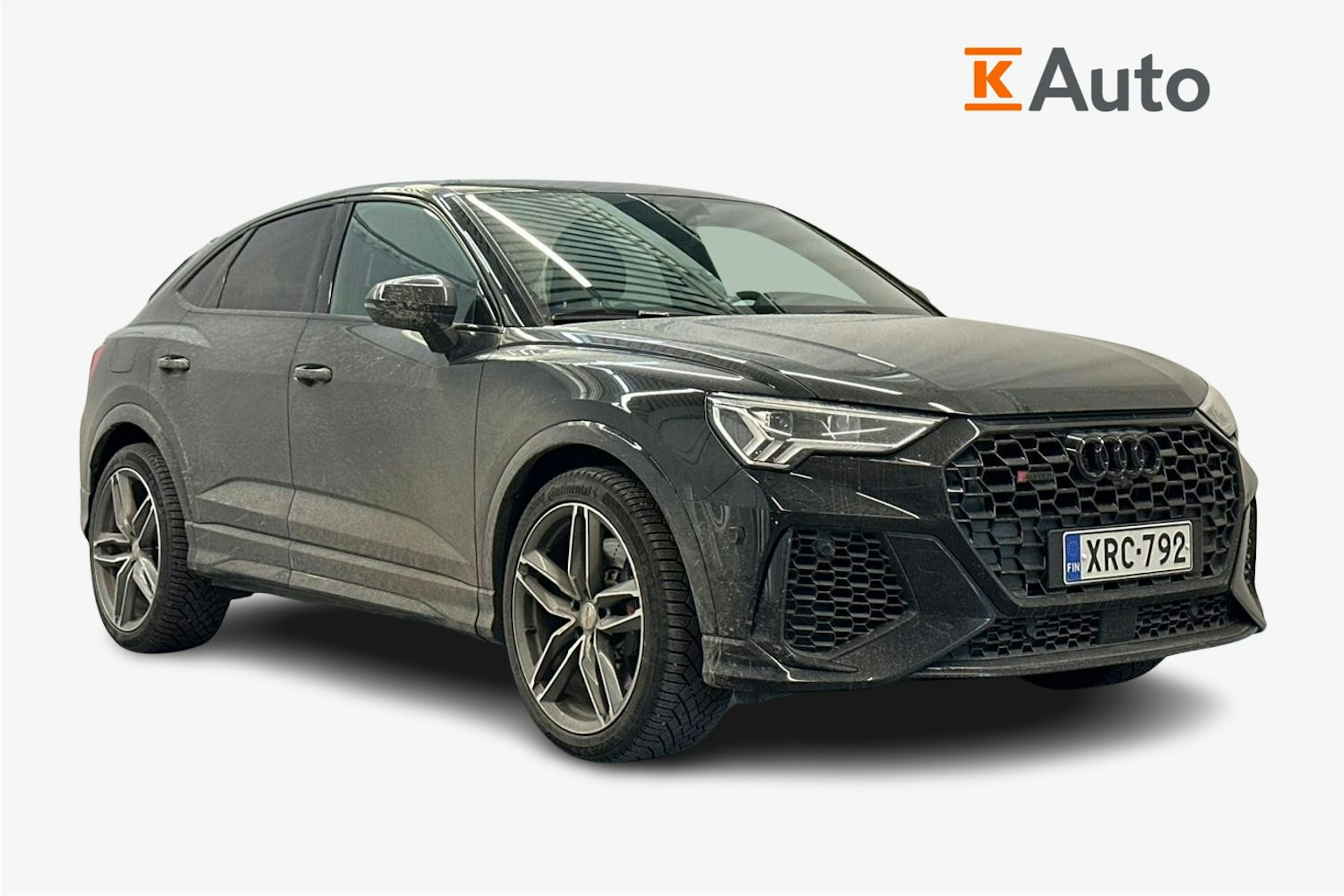 Musta Audi RS Q3 2022 kuva 1.