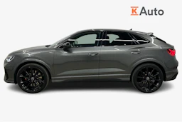 harmaa Audi RS Q3 2022 kuva 7.