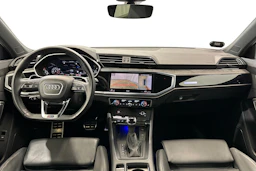harmaa Audi RS Q3 2022 kuva 9.