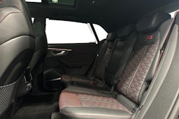 met. musta Audi RS Q8 2025 kuva 8.