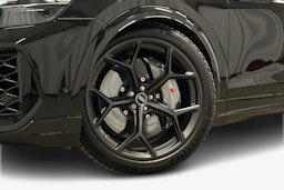 met. musta Audi RS Q8 2025 kuva 9.