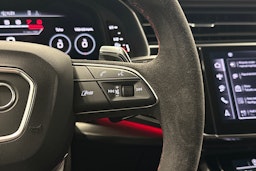 met. musta Audi RS Q8 2025 kuva 20.