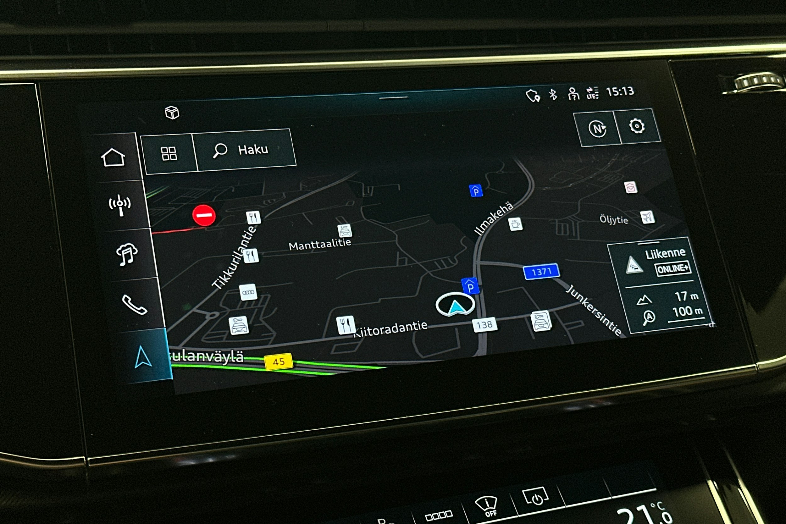 met. musta Audi RS Q8 2025 kuva 24.