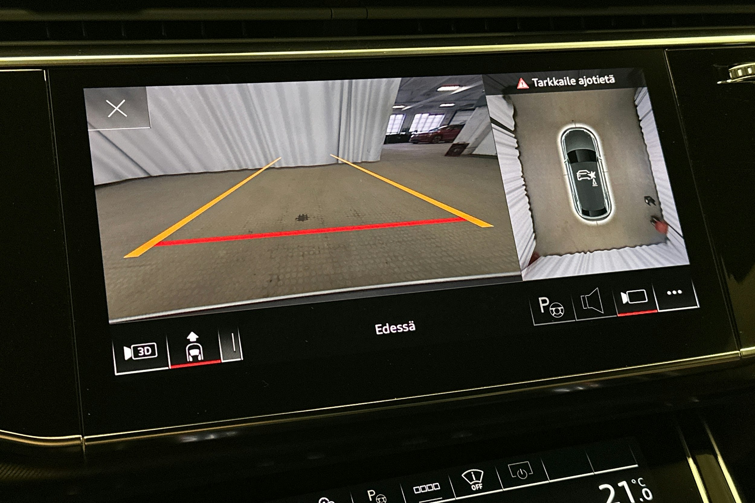 met. musta Audi RS Q8 2025 kuva 32.