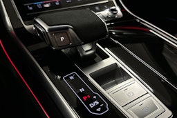 met. musta Audi RS Q8 2025 kuva 34.