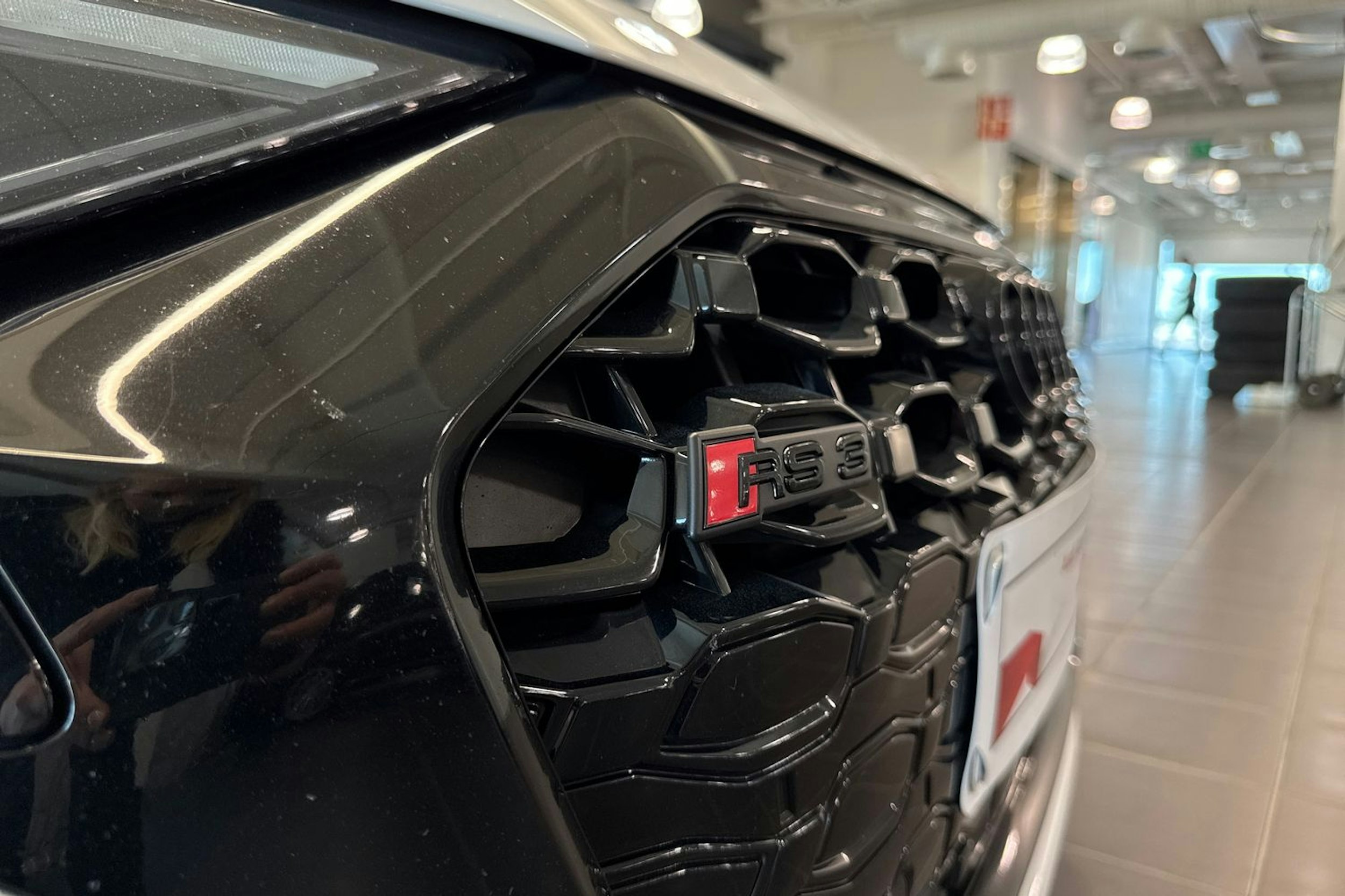 valkoinen Audi RS3 2022 kuva 43.