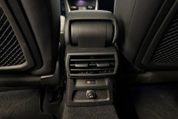 valkoinen Audi RS3 2022 kuva 46.