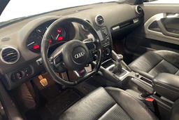 musta Audi S3 2007 kuva 7.