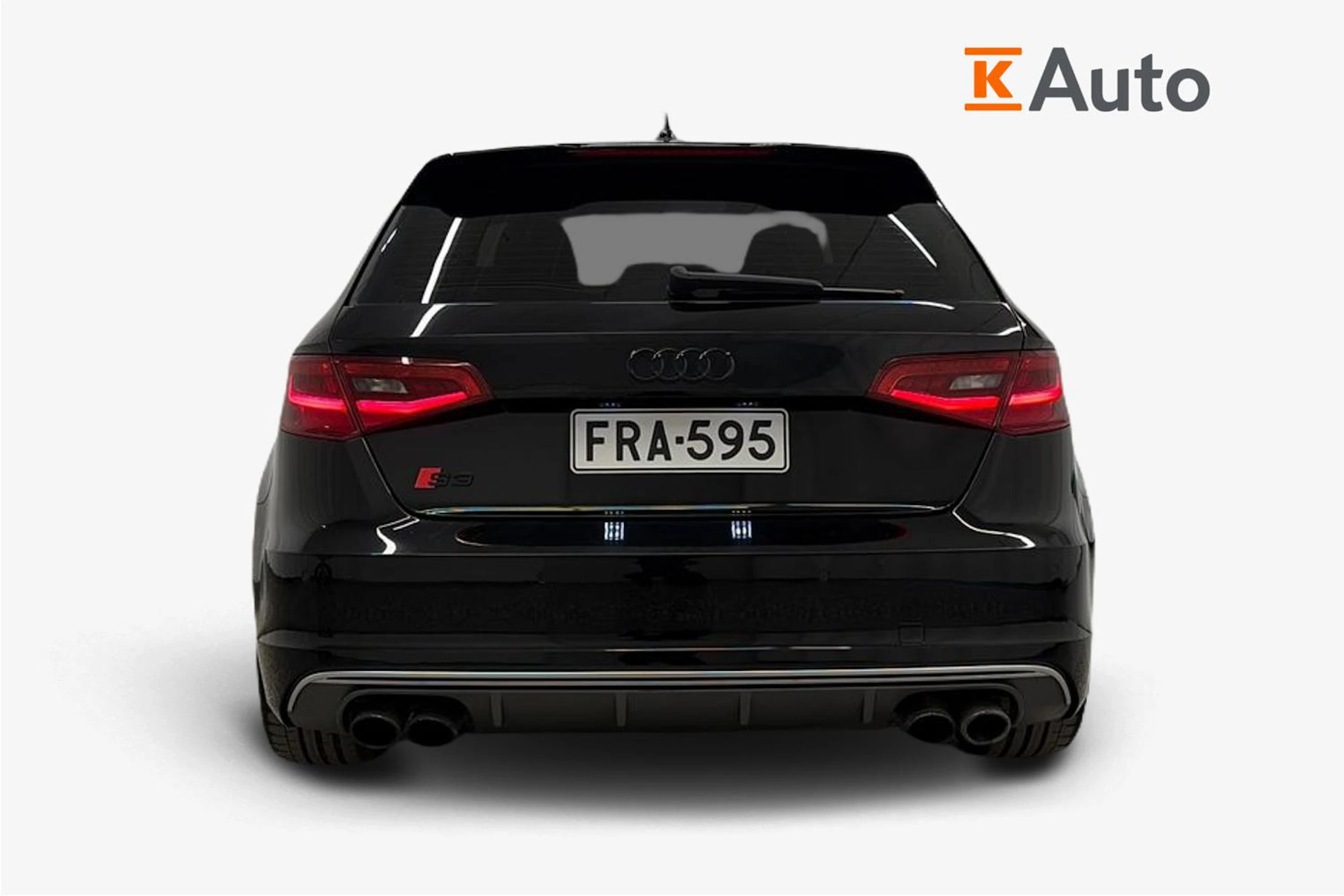 Musta Audi S3 2014 kuva 4.