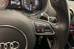 Musta Audi S3 2014 kuva 19.