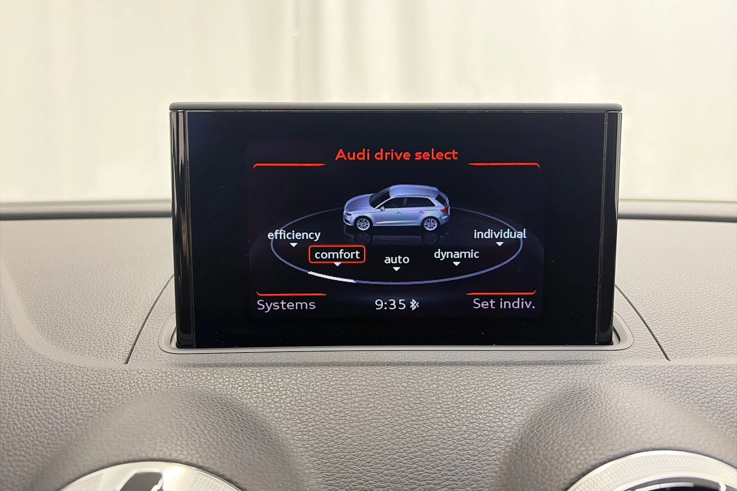 Musta Audi S3 2014 kuva 24.